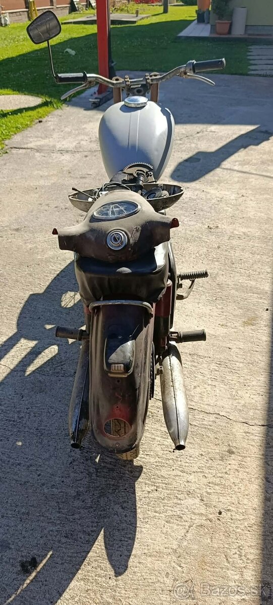 Jawa 250 kyvačka - 4