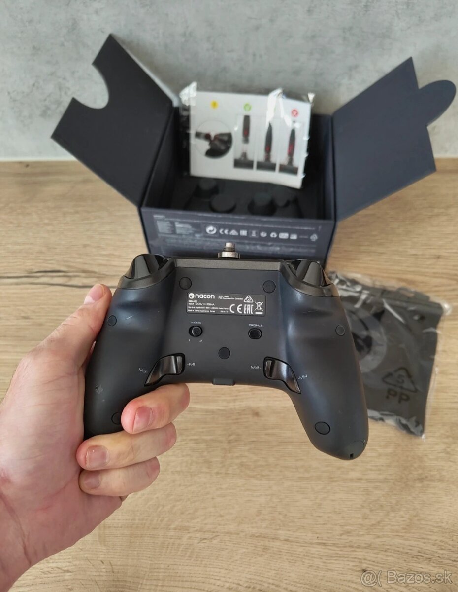 Nacon Revolution Pro Controller - 4