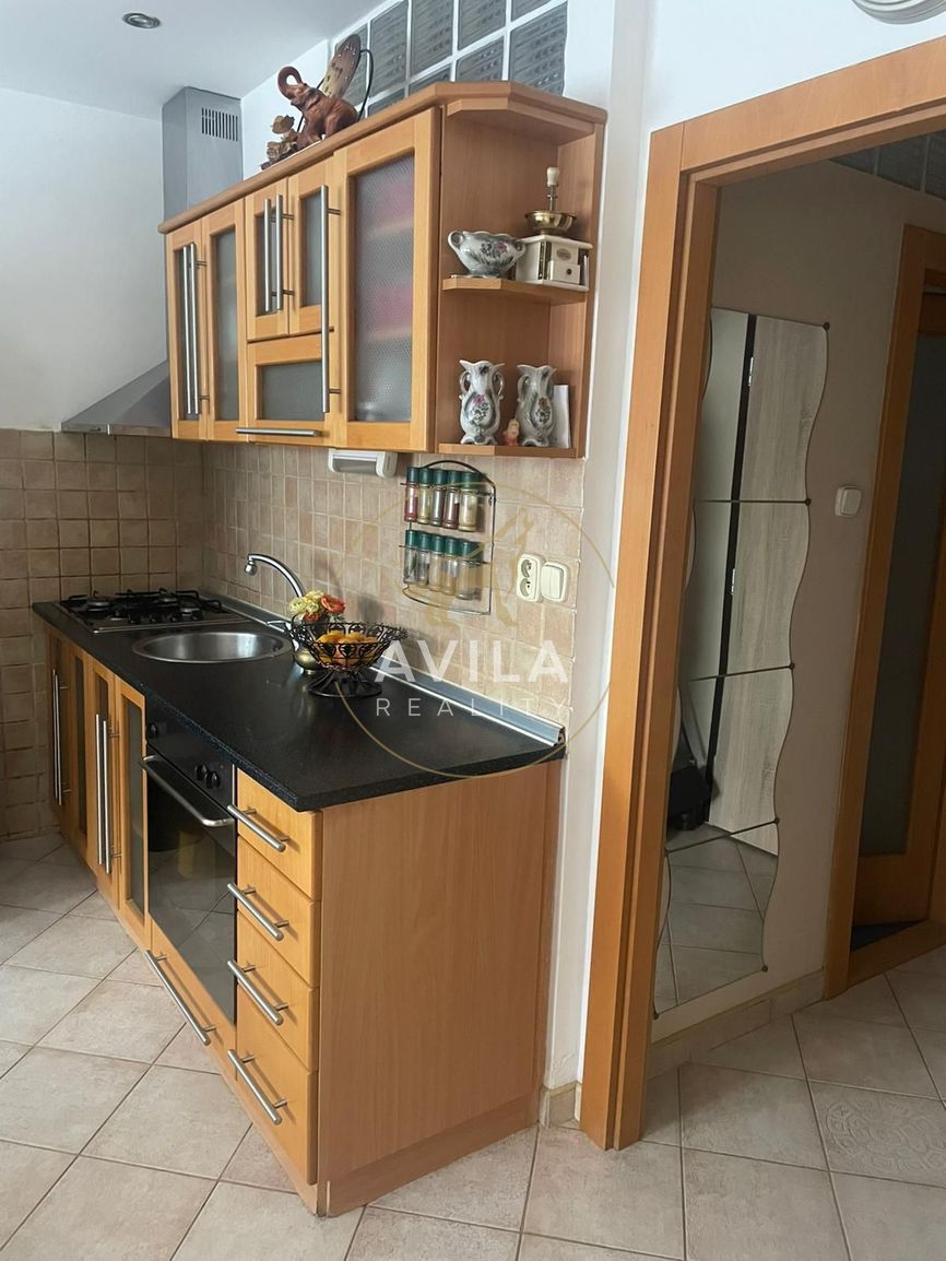 NA PREDAJ: pekný a praktický 1izbový byt o výmere 37m2 - Gal - 4