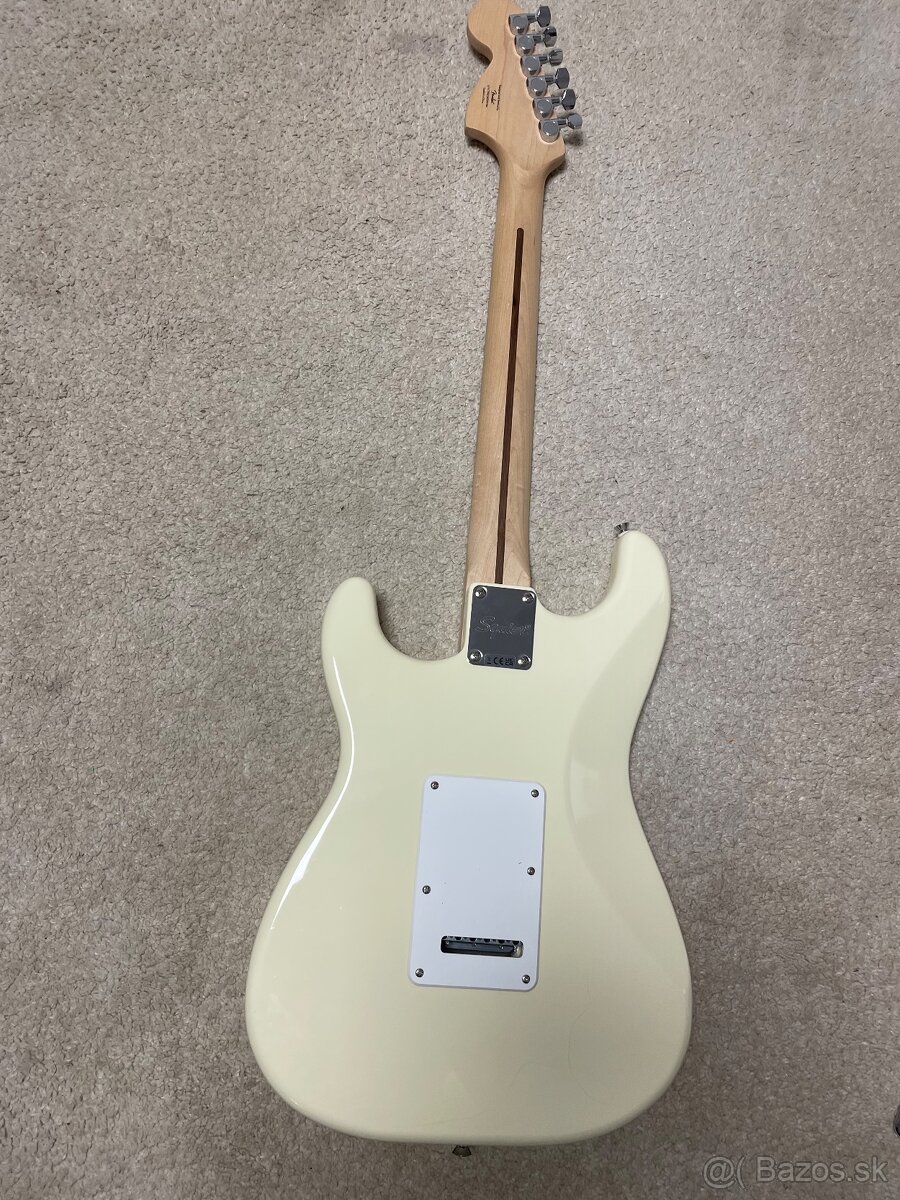Fende Squier Stratocaster - 4