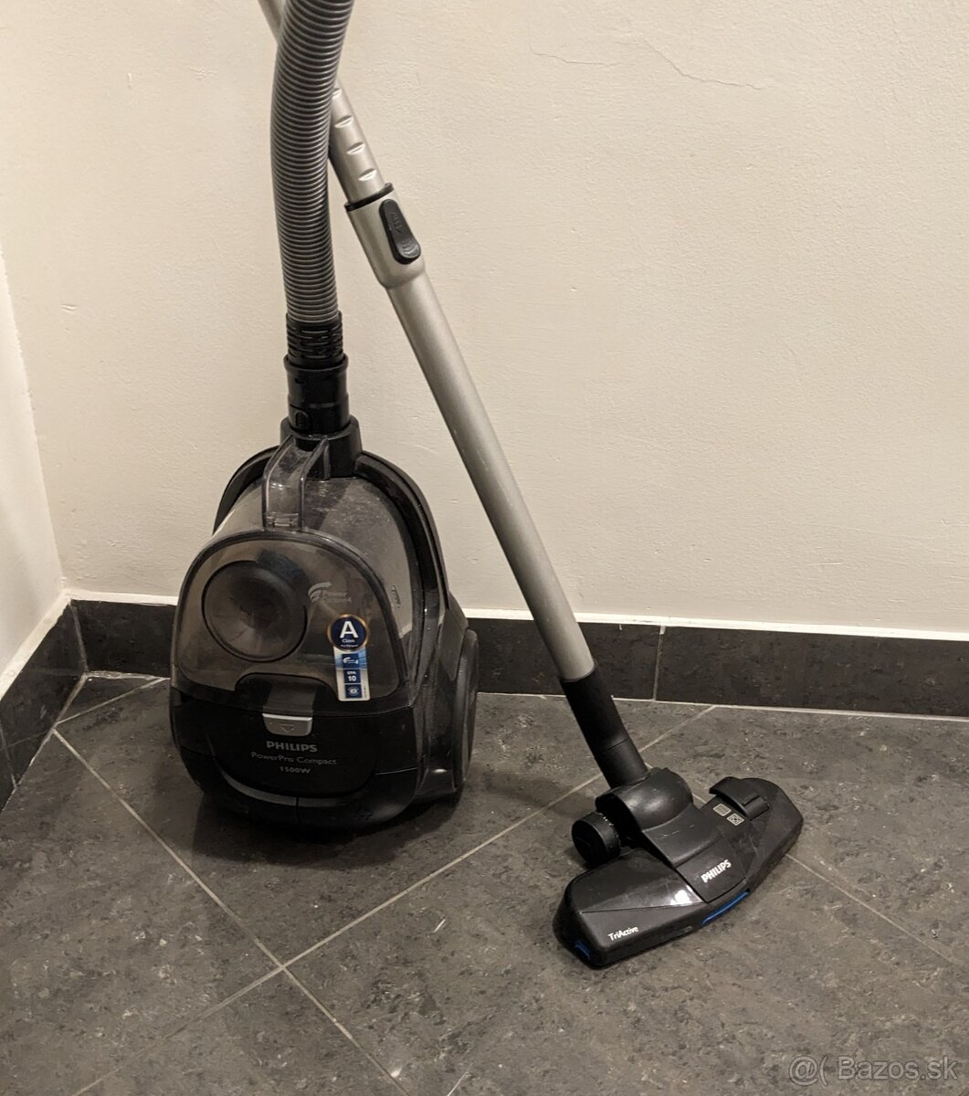 Vysávač Philips PowerPro compact - 4