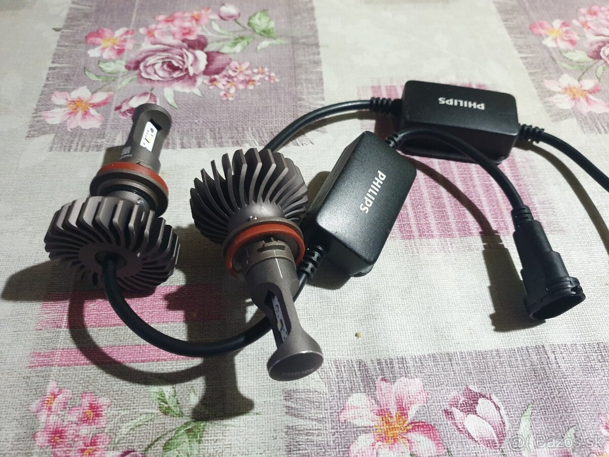 Predam nove led Philips H4,H7,H8,H11,HB3,HB4 - 4