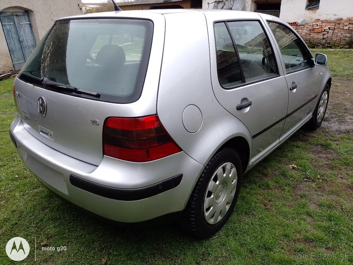 Rozpredám golf 4 - 4