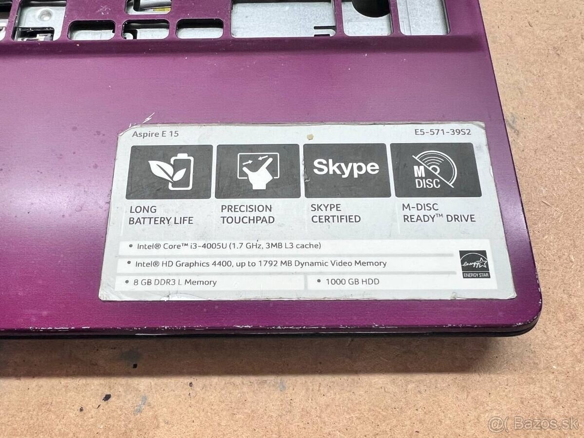 Predám pokazený notebook na náhradné diely zn.Acer E5-571 - 4