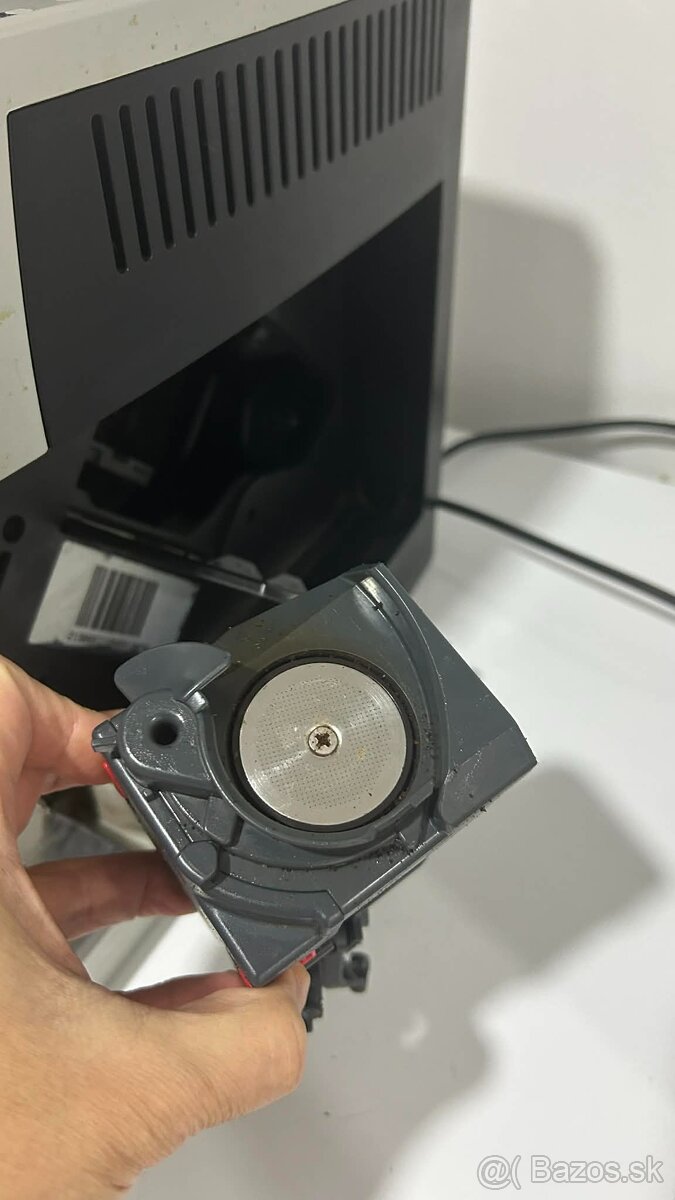 DeLonghi Magnifica S ECAM 22.110.SB - 4