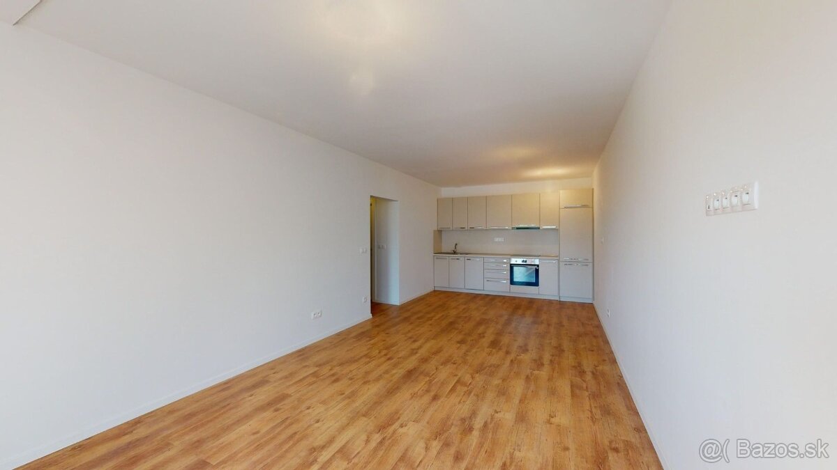 Úžasný 3 izbový byt s balkónom Rumančeková 48 - Ružinov - 4