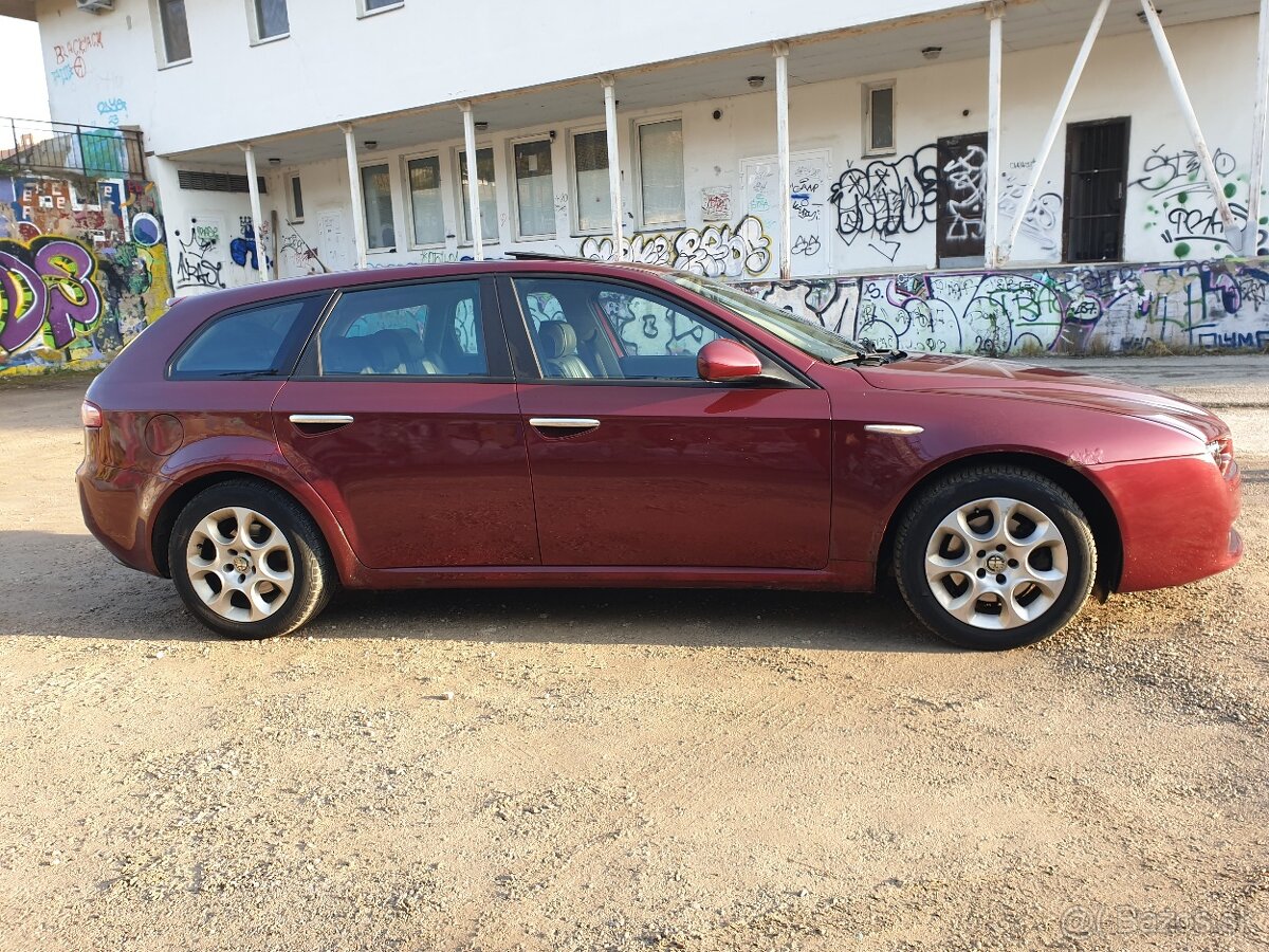 Predám Alfa Romeo 159 Sportwagon - 4