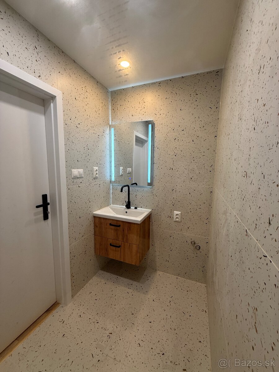 Na predaj 2-izbový, Sídlisko MIER, PREROBENÝ - 4