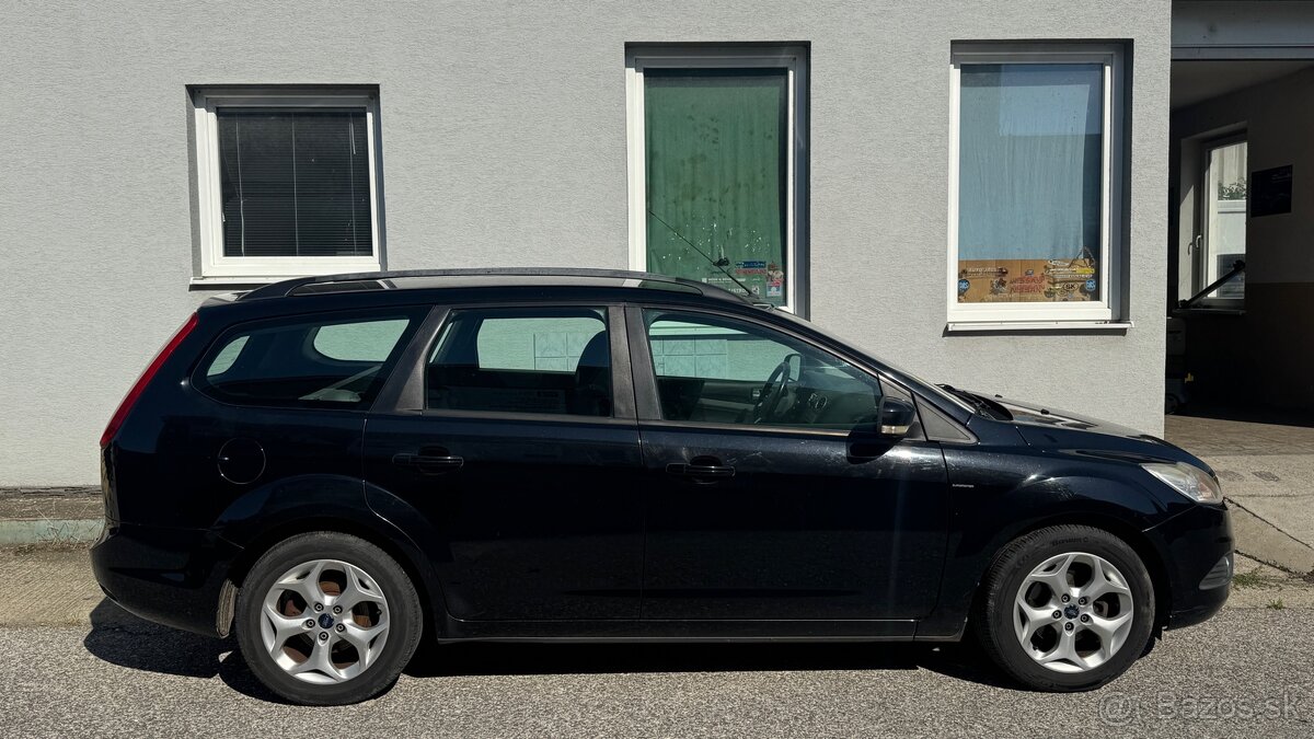 Ford Focus Kombi 1.6 16V Duratec Trend - 4