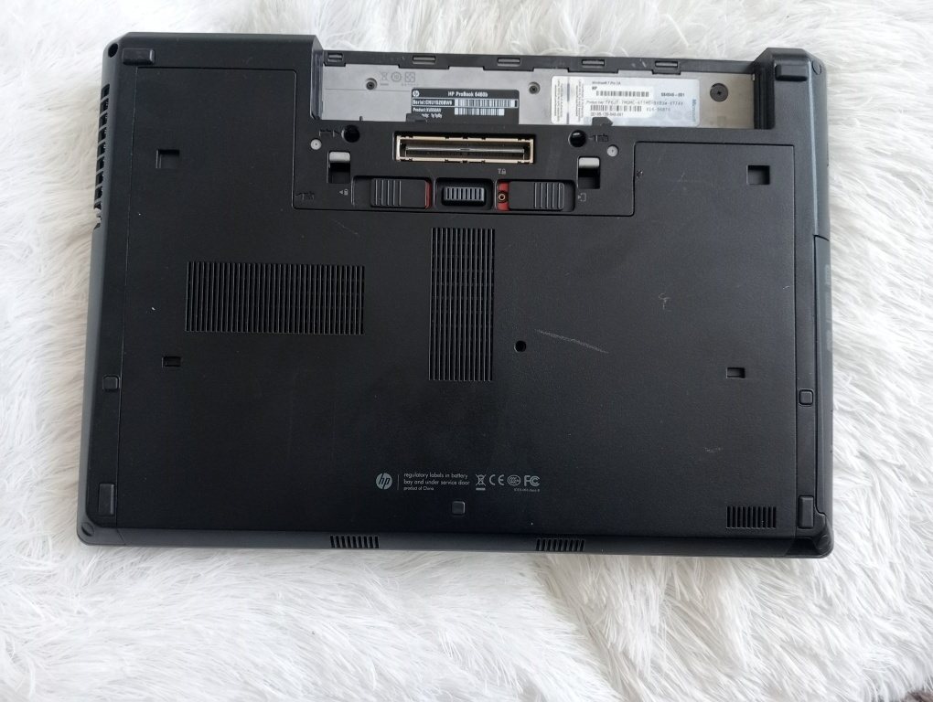 rozpredám na diely notebook Hp probook 6460B - 4