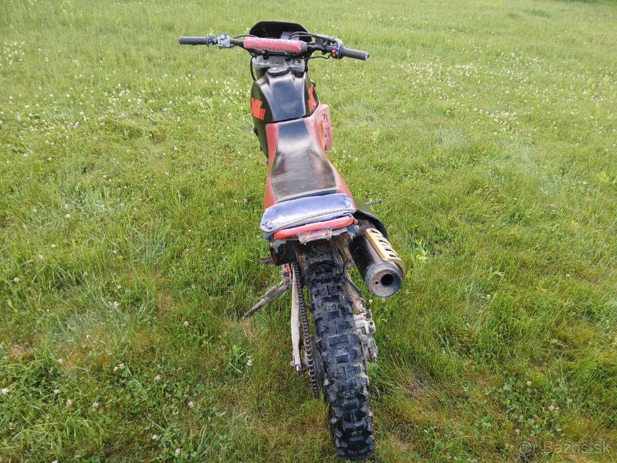 Yamaha xt 600 bez tp