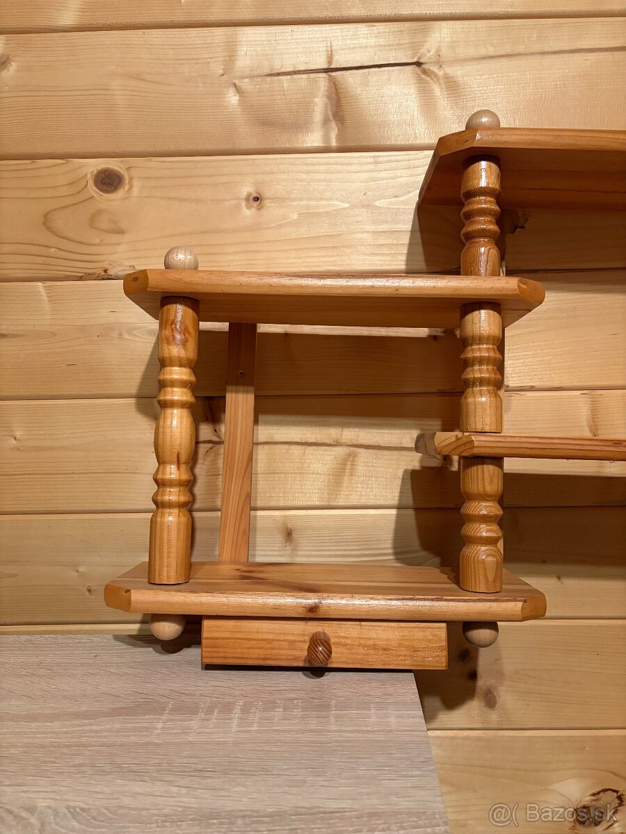 Nástenná polička - 4