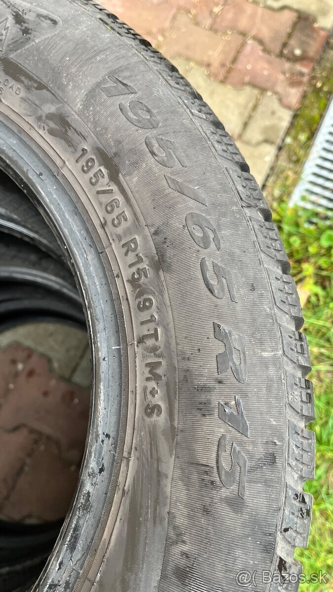Pneu 195/65 r15 - 4