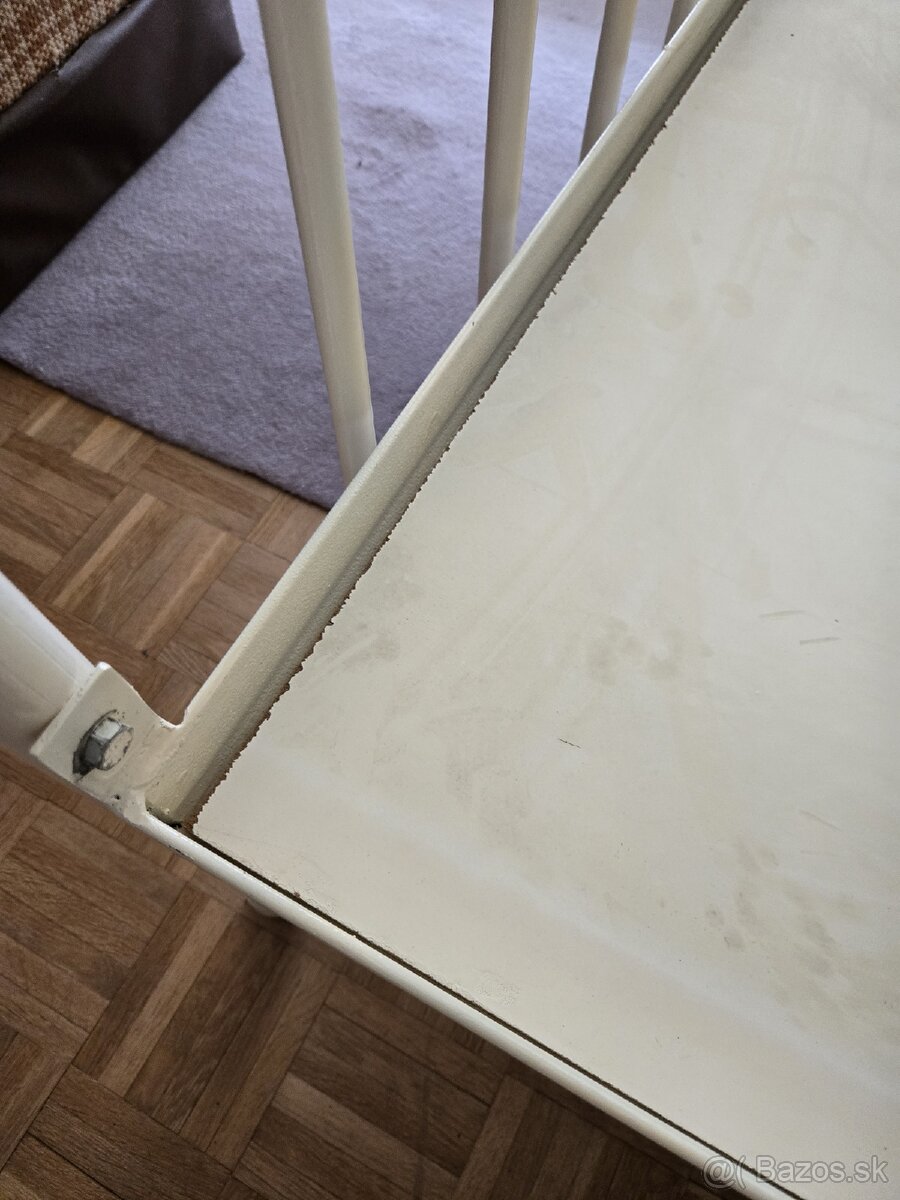 predám retro kovovú posteľ - 4