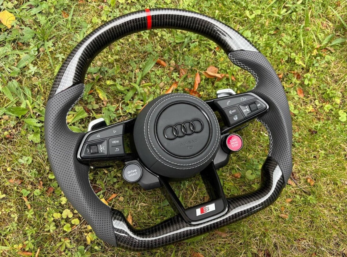AUDI R8 VOLANT SPORTOVY --- START/STOP - DRIVE SELECT karbon - 4