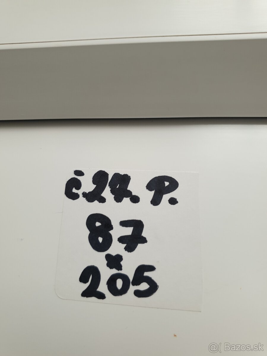 Plastove dvere č. 27. 87x205cm P - 4