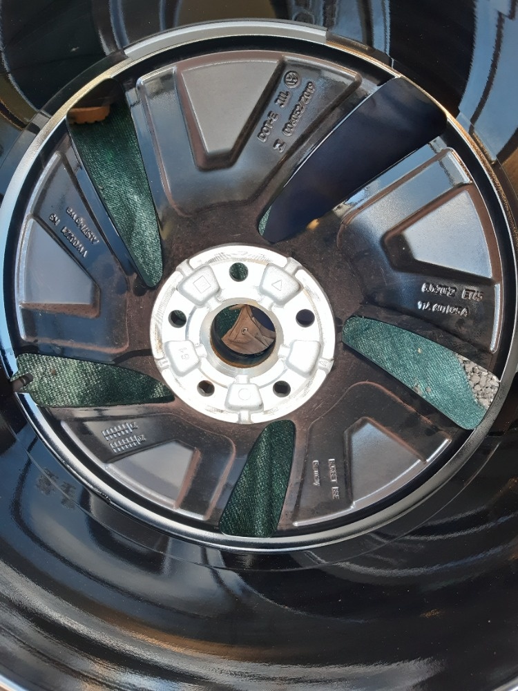 Letní kola Volkswagen ID 4 ID5 R20 Drammen - 4