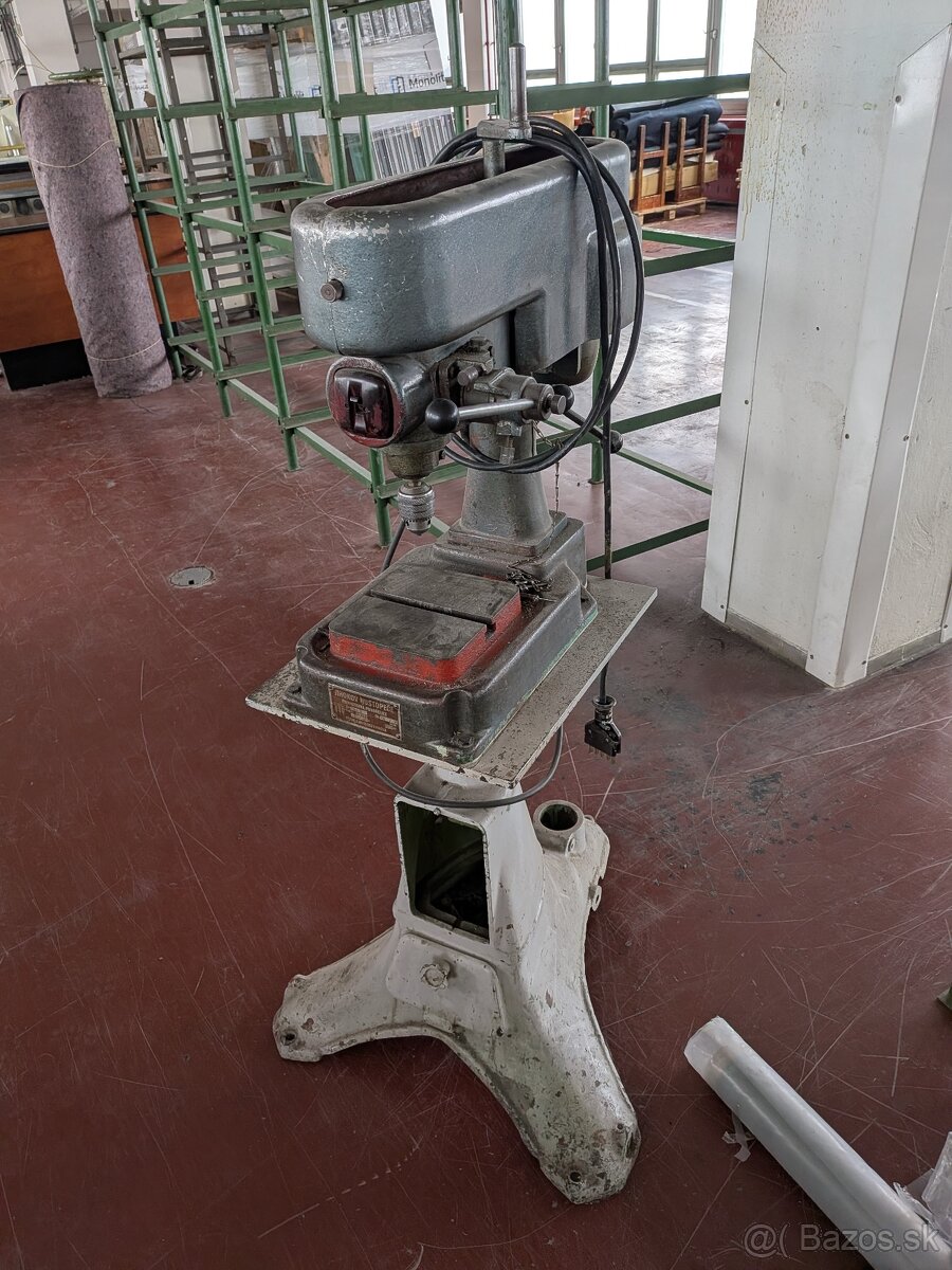 Stojanová vŕtačka - 4
