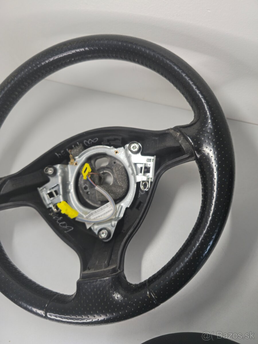 PERFOROVANÝ KOŽENÝ VOLANT golf fabia octavia - 4
