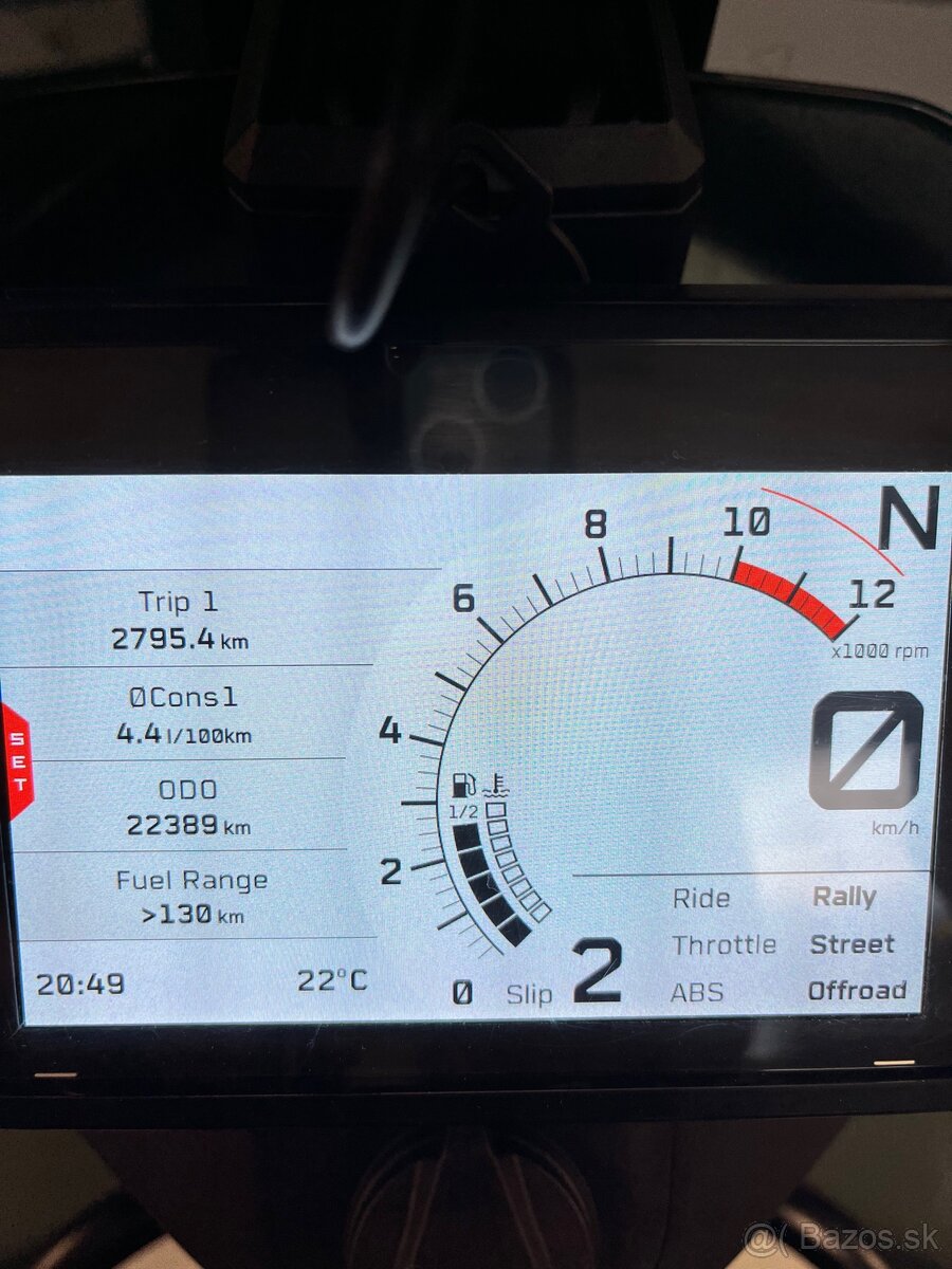 Ktm 890 adventure R - 4