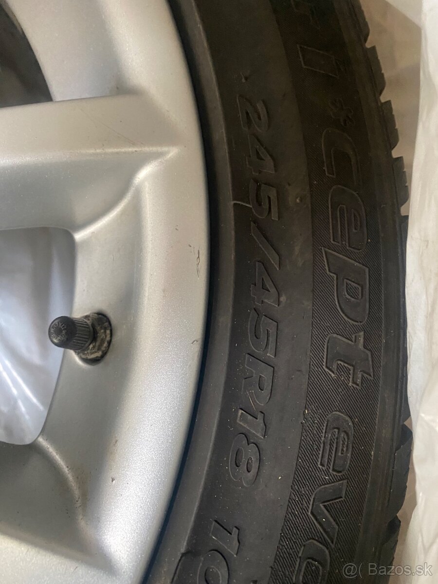 Elektrony Bmw 245/45/R18. - 4