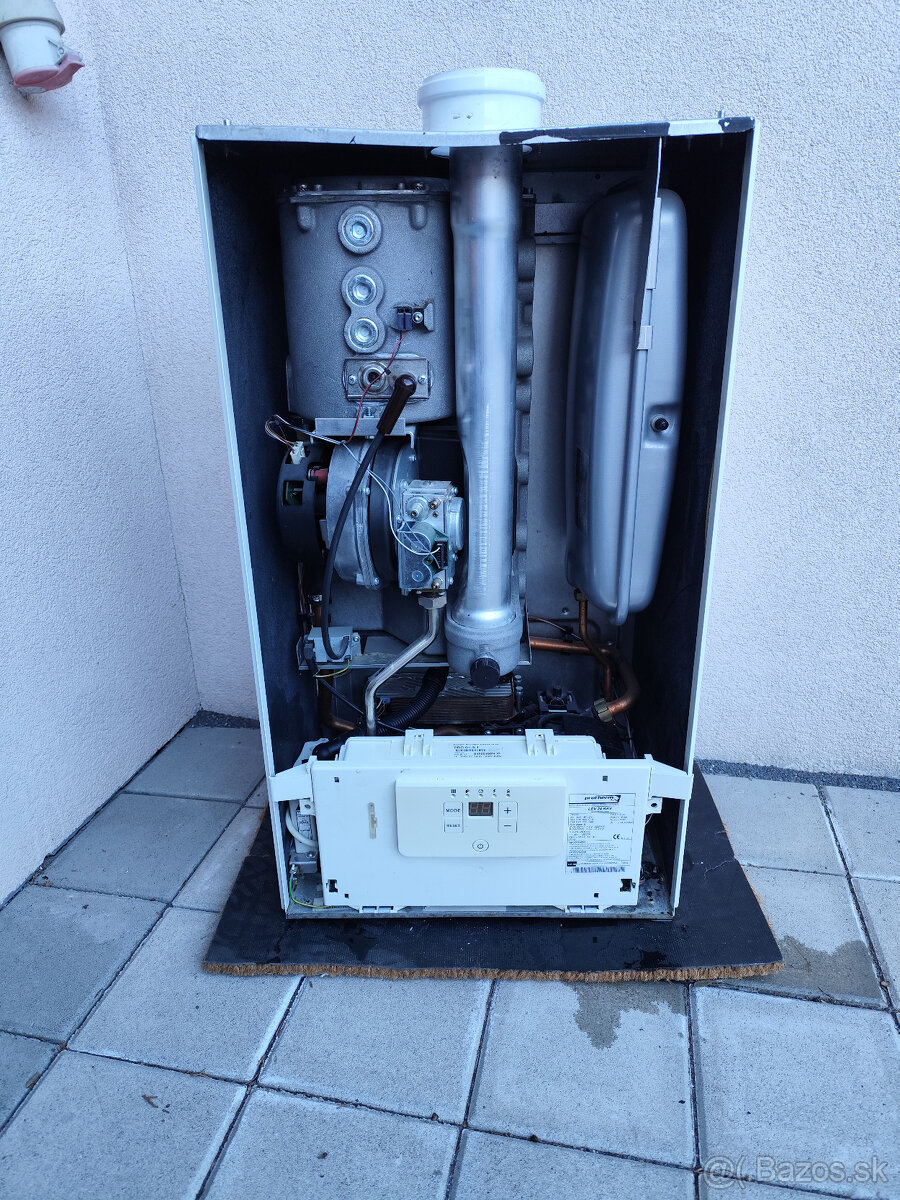 Kondenzačný kotol PROTHERM LEV 24 KKV - 4