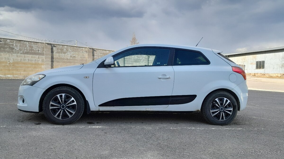 Kia Ceed (ProCeed) 2009 - 4