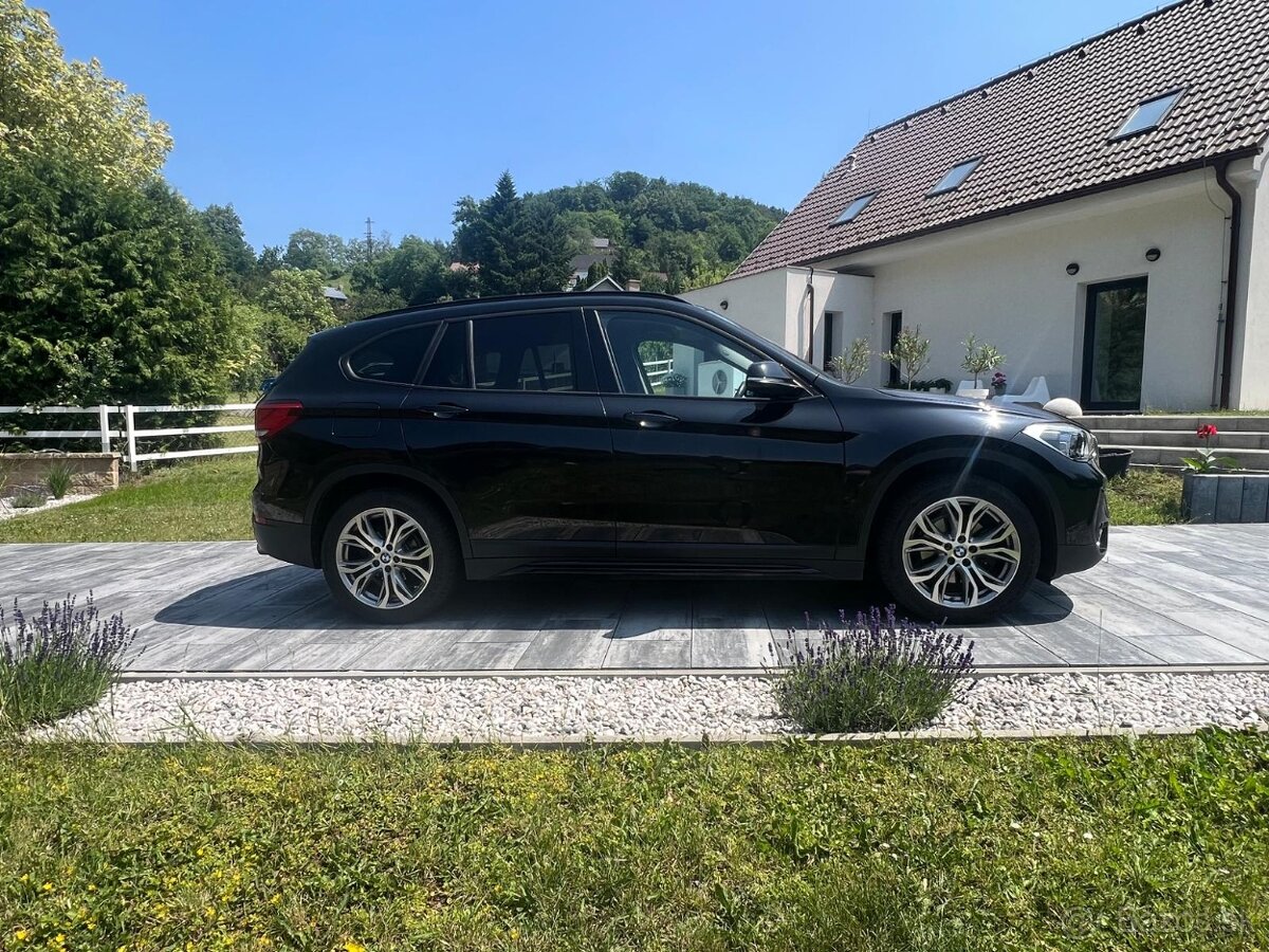 BMW X1 18d Sportline - 4