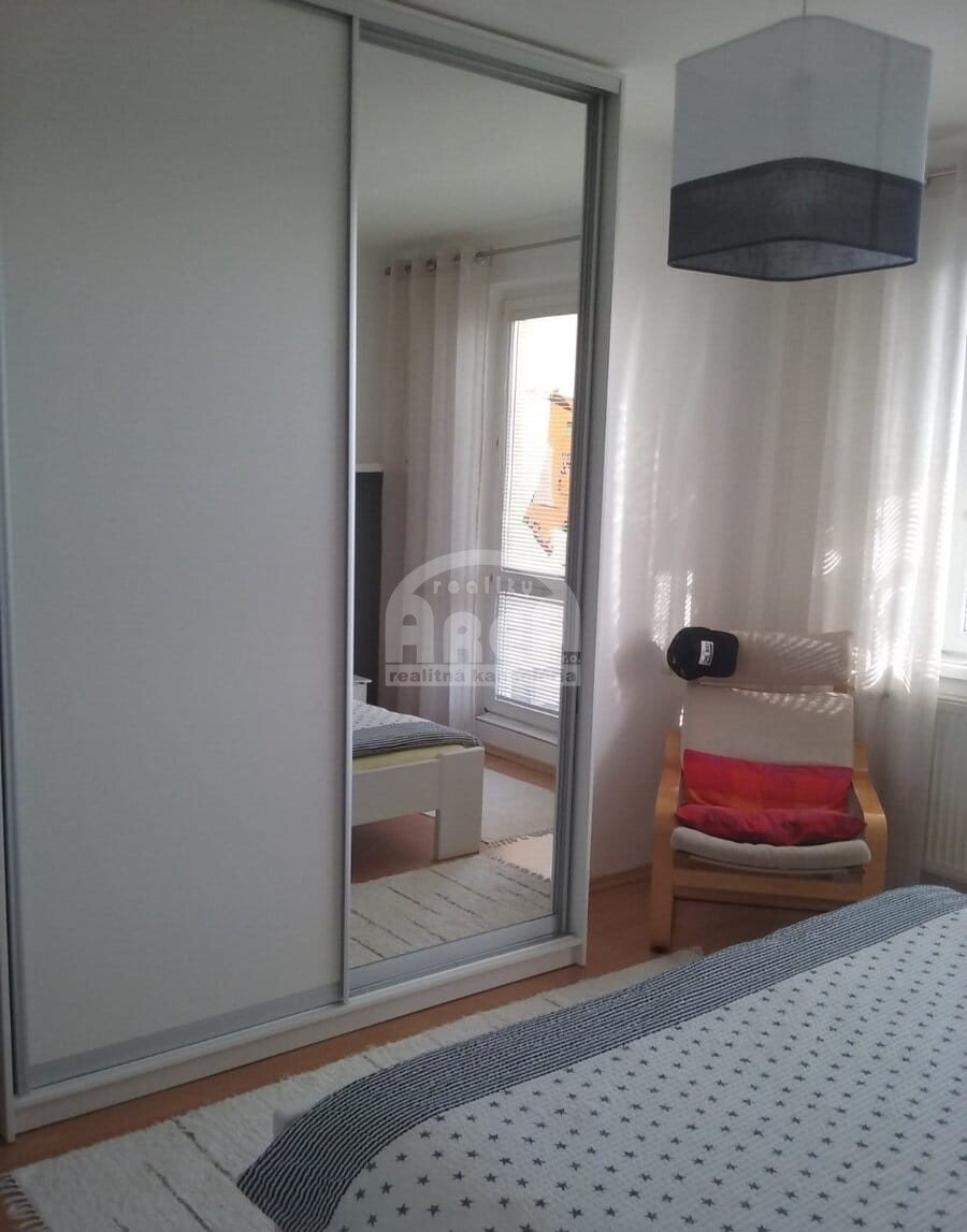 4- izbový byt v TOP lokalite sídliska Východ v Michalovciach - 4