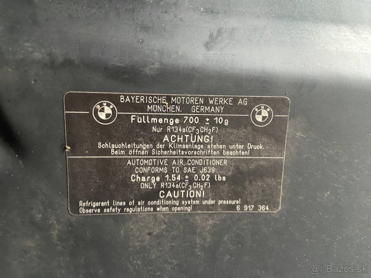 BMW E60/E61 Kapota - 4