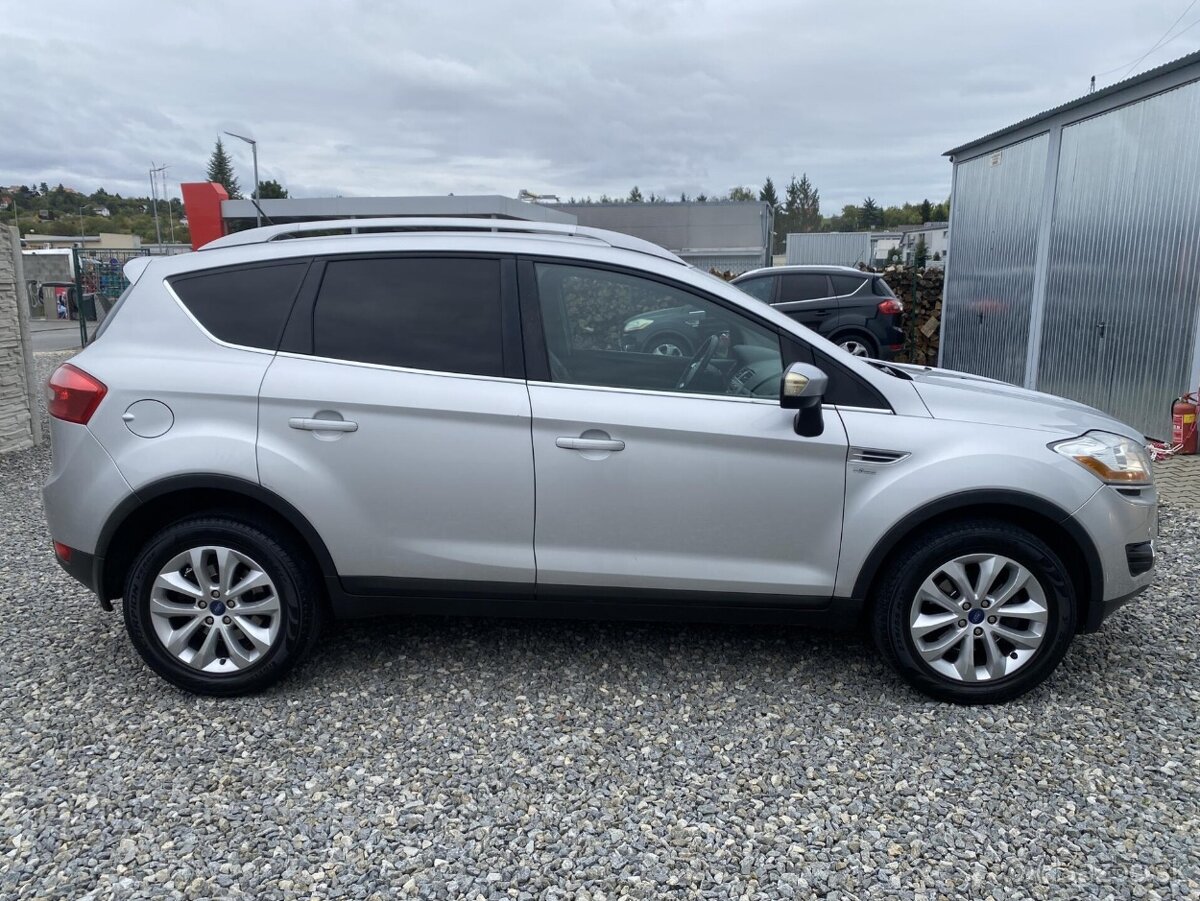 Ford Kuga 2.0TDCi 135PS 4x4 TITANIUM TOP - 4