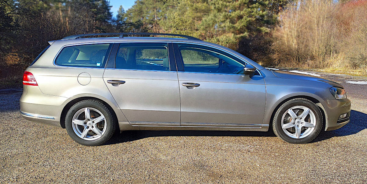 Volkswagen Passat Variant 2.0 Comfortline - 4