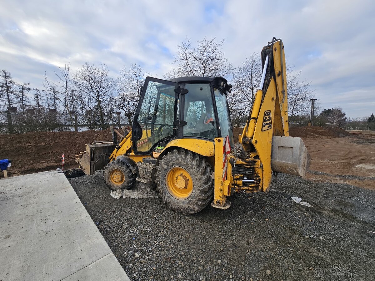 Traktorbagr JCB 3CX - 4