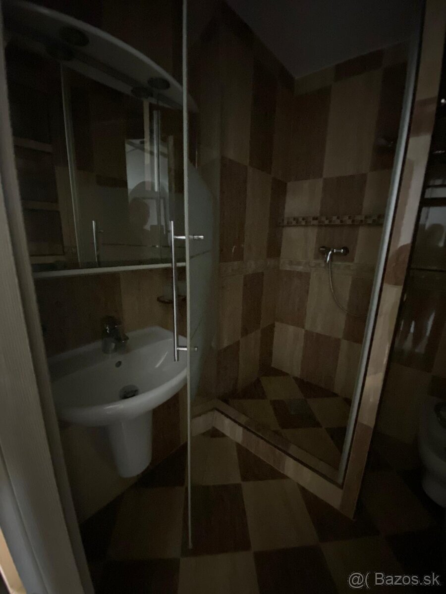 PRENAJOM BYTU - 4