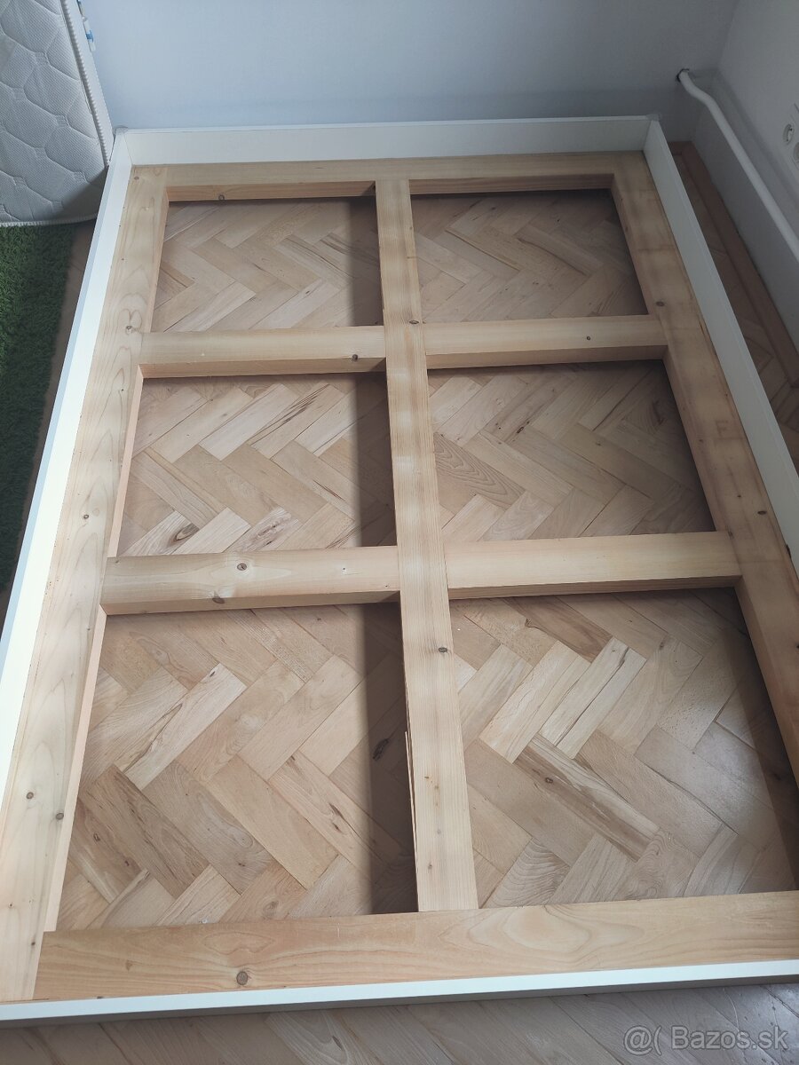 Nízka posteľ 140x200 +matrac a rošty - 4