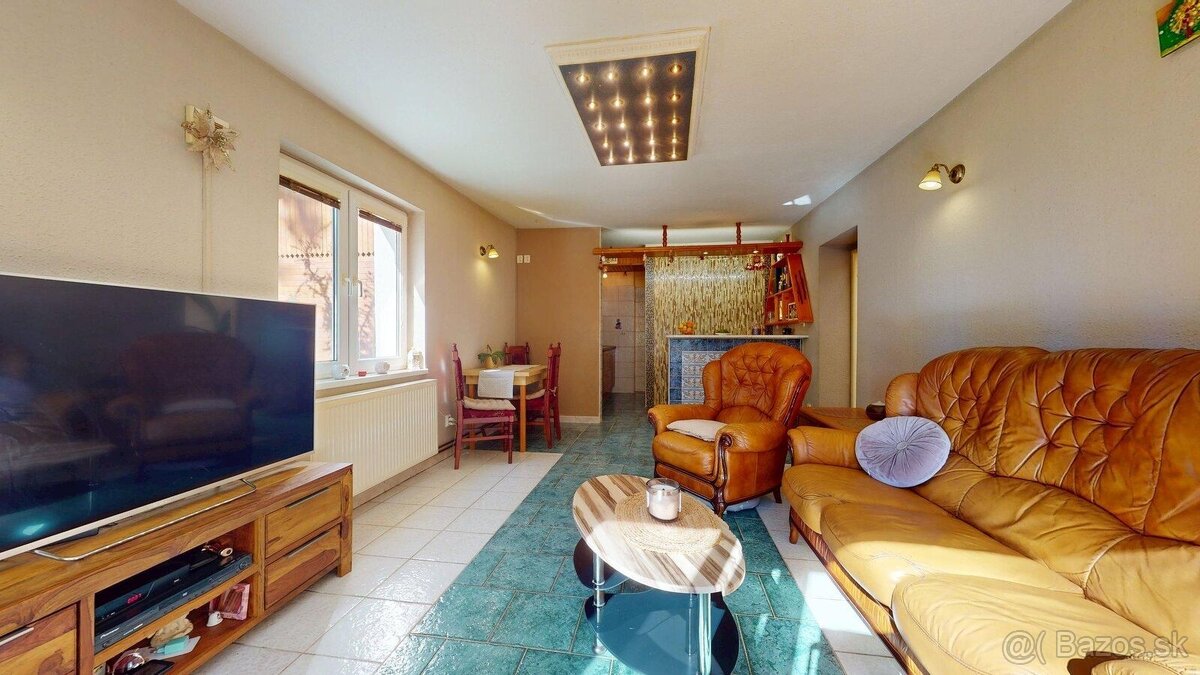 Rekreačná chata pri Hrade Červený Kameň – ideálne miesto pre - 4