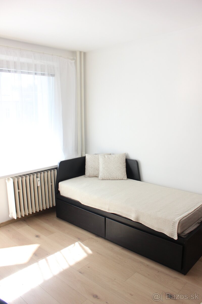 Prenájom 1-izbový byt Stred - 4