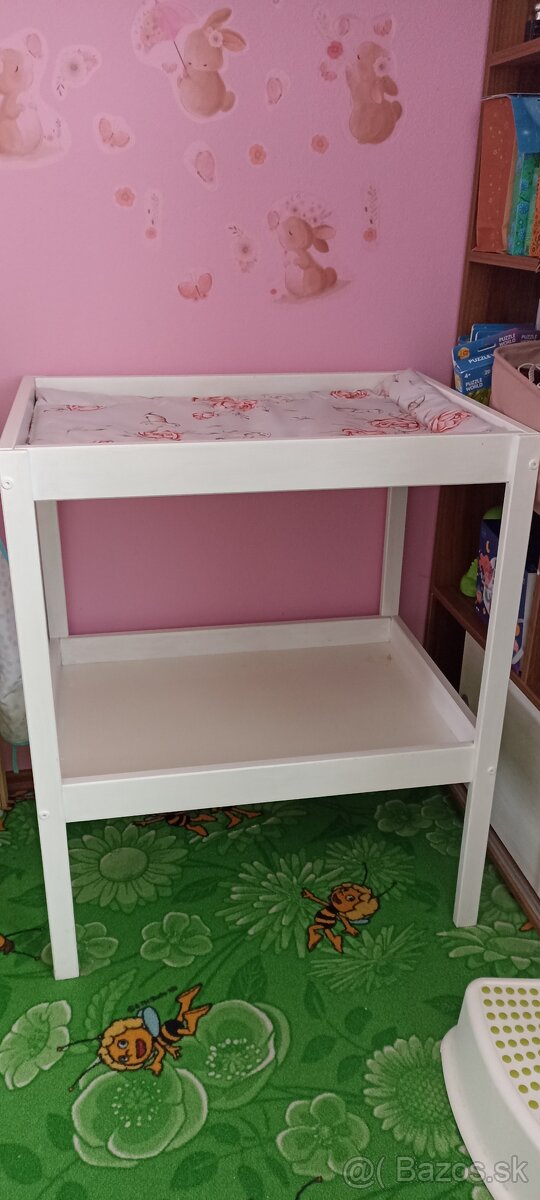 Prebaľovací pult - 4