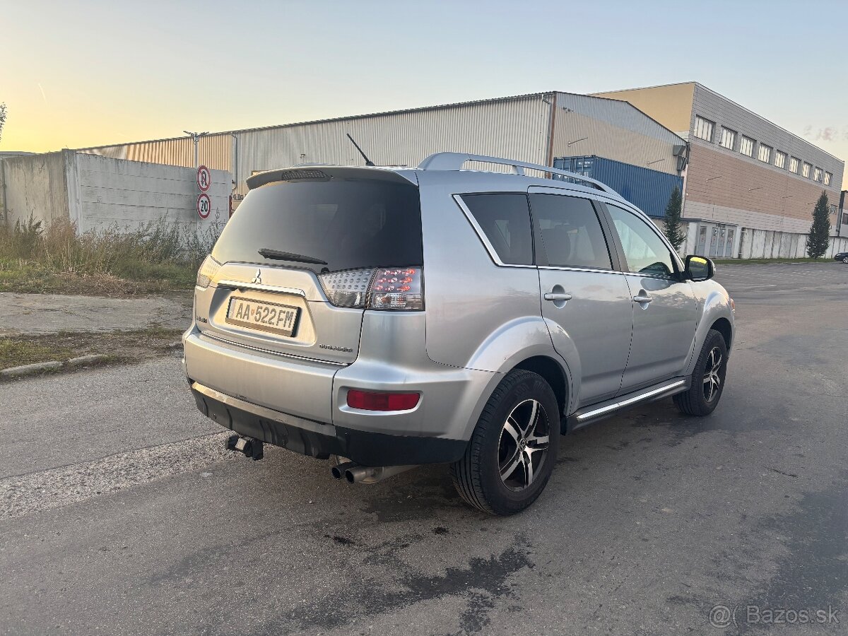 Mitsubishi Outlander 2.0 DI-D - 4