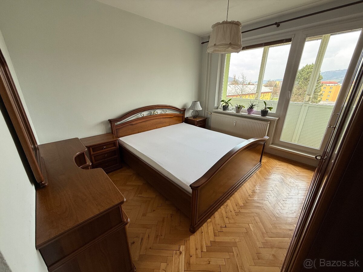 Priestranný 4-izb. byt v TOP lokalite Kys.N.Mesta - 4