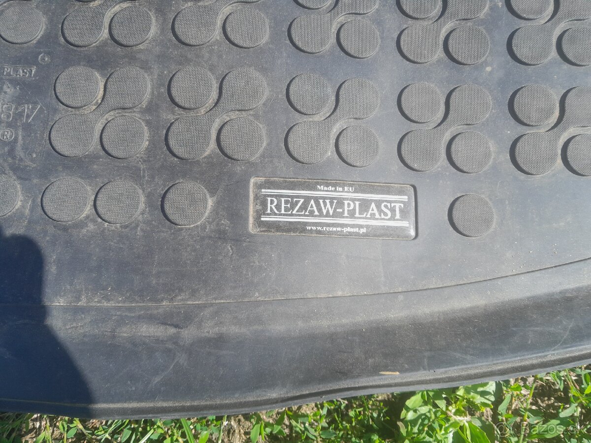 Gumové rohože a vaňa VOLKSWAGEN TOURAN - 4