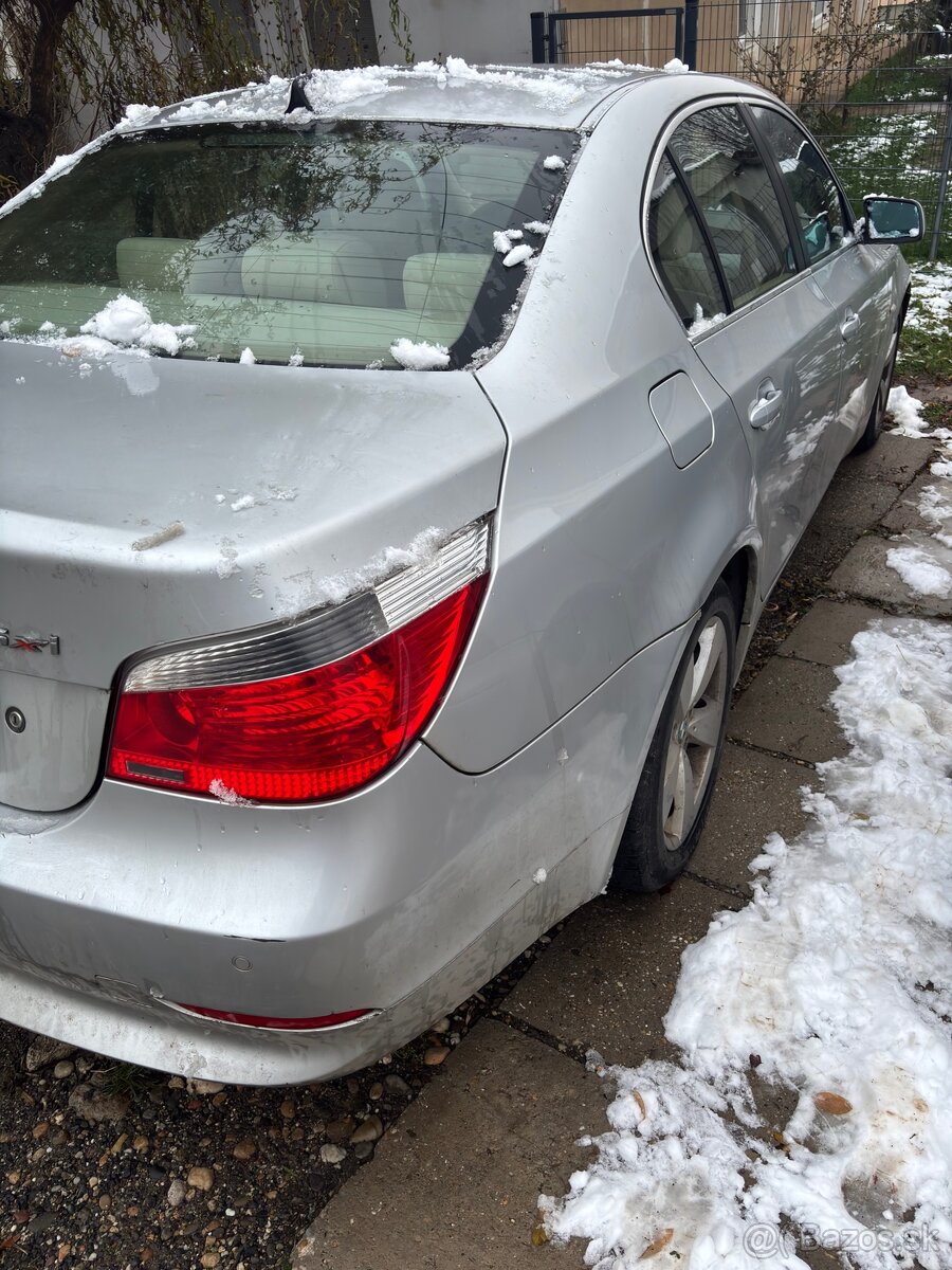 BMW E60 525ix - 4