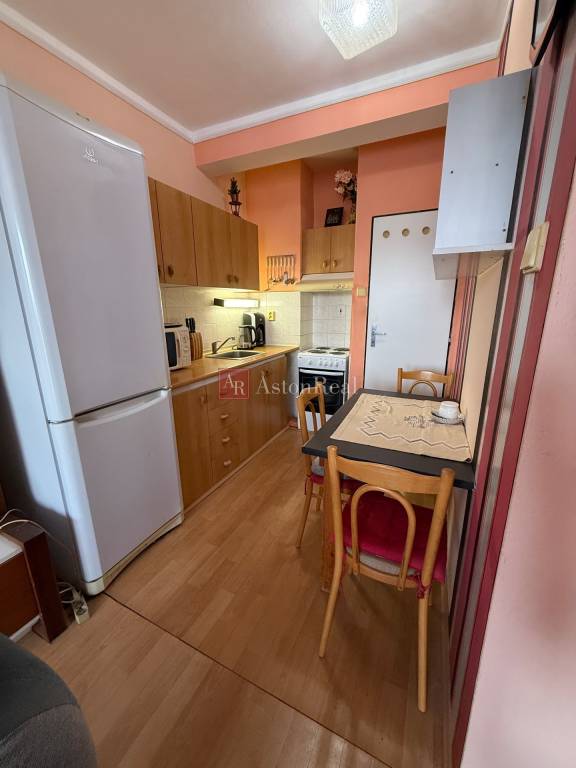 Na prenájom útulný byt 2+kk s balkónom v centre mesta- Morav - 4