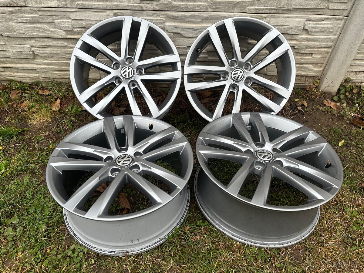 Salvador R-line R18 5x112 originál Volkswagen - 4