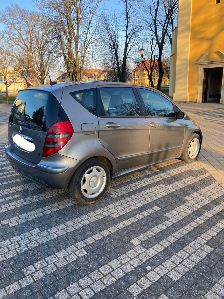 Predám Mercedes-Benz A 200 CDI - 4