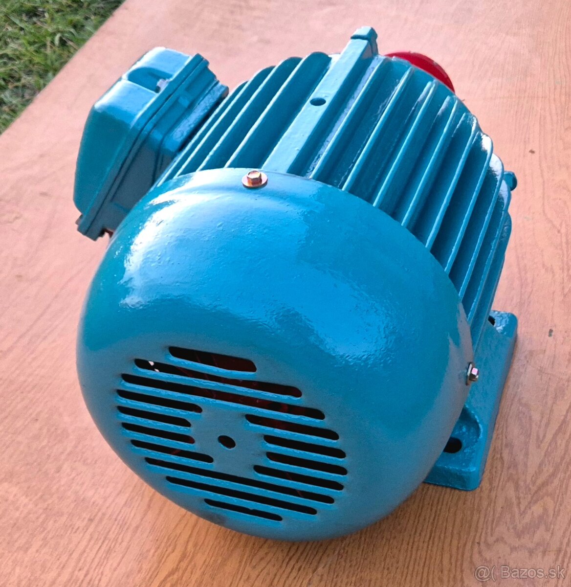 Predám 3 fázovy elektromotor MEZ Mohelnice 2,2kW - 4