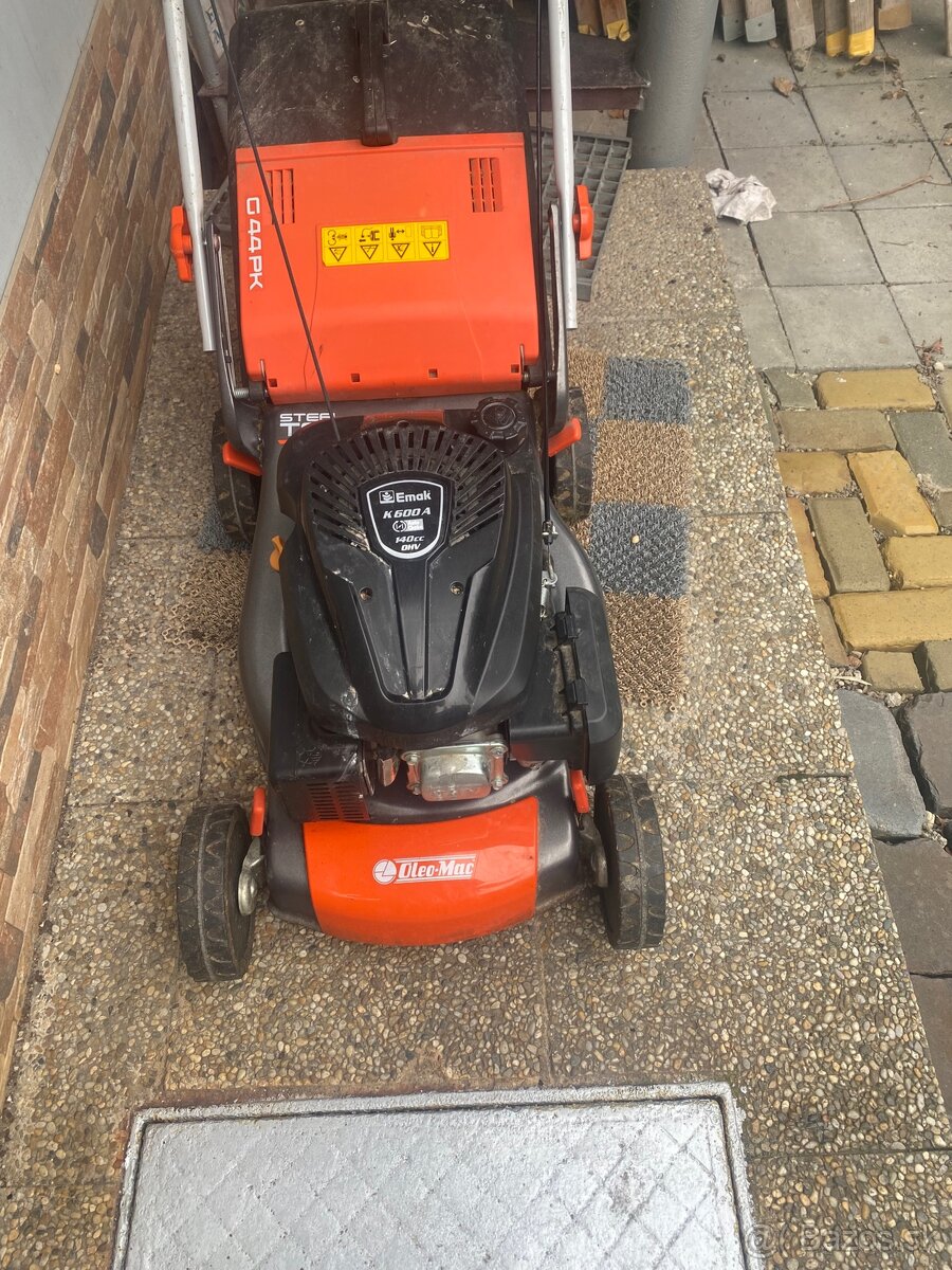 Benzinova kosacka - 4