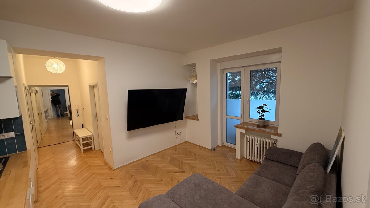 3i byt grosslingova - 4