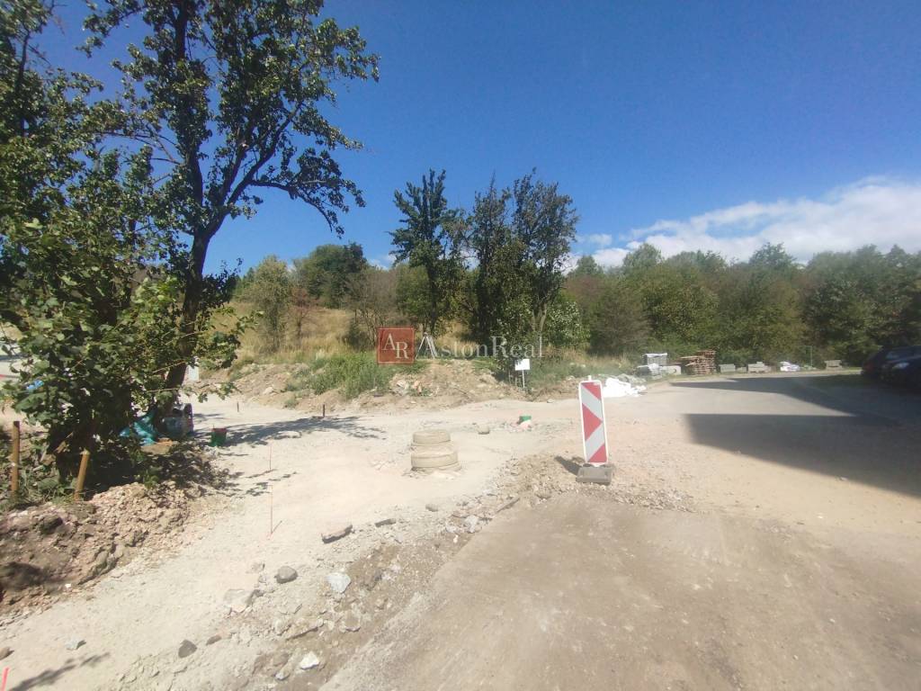 Predaj stavebný pozemok 429 m2, s IS v Litptovskom Mikuláši - 4