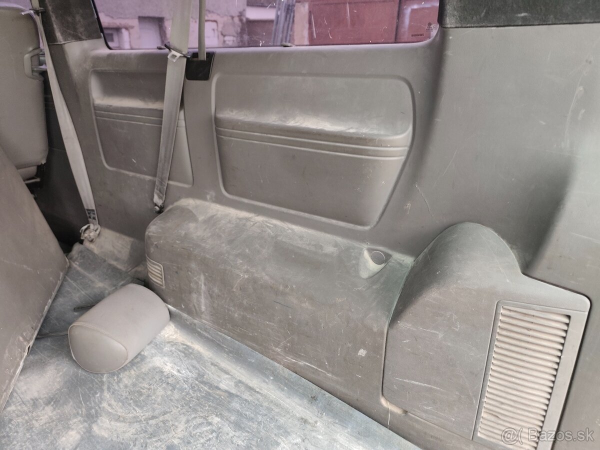 Volkswagen Transporter T5 multivan - 4